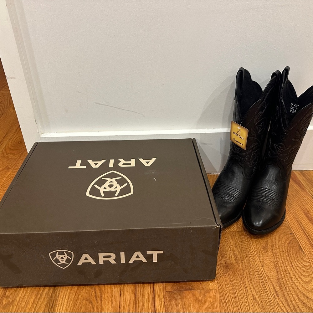 Black Leather Western Cowboy Boots - Women's - Picture 3 of 3
